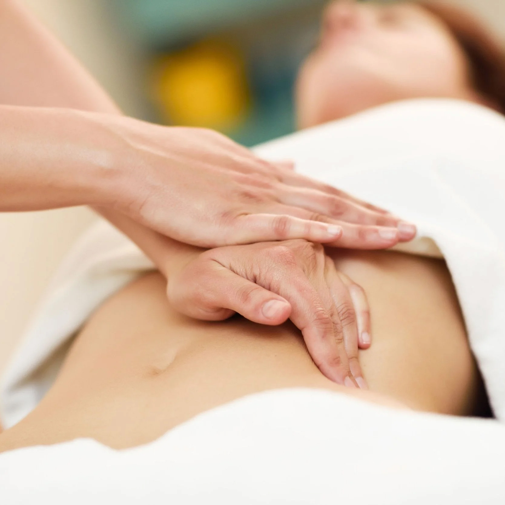 Osteopathie für Frauen in München: bei Kinderwunsch, in der Schwangerschaft, bei Zyklus- & Wechseljahresbeschwerden, Endometriose, Inkontinenz.